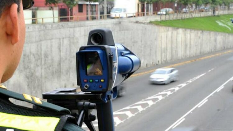 Un estudio reveló que el 47% de los cordobeses excede los límites de velocidad al volante