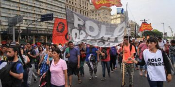Eliminaron 300 unidades de gestión que manejaban los intermediarios de los planes sociales y 59 Centros de Referencia