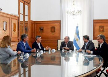 Passerini se reunió con el ministro Francos en Buenos Aires