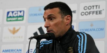 Scaloni prepara cambios para enfrentar a Costa Rica