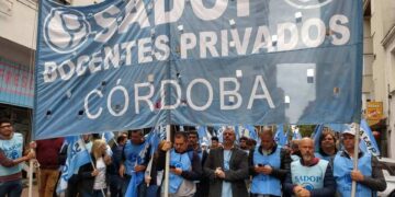 El conflicto docente no afloja y la semana comienza con paros