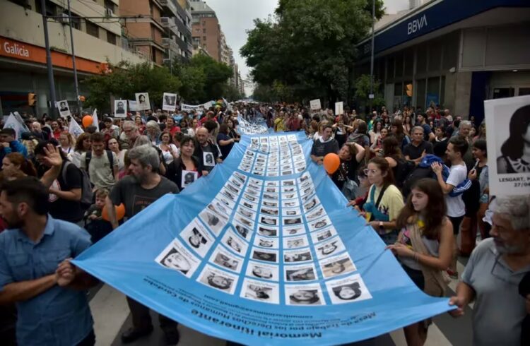 Día de la Memoria: así fue la marcha del 24 de marzo en Córdoba en 2023. (Facundo Luque / La Voz).