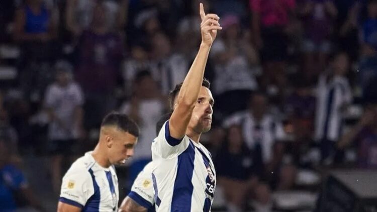 Talleres le ganó a Vélez en el Kempes y entró en la zona de clasificación