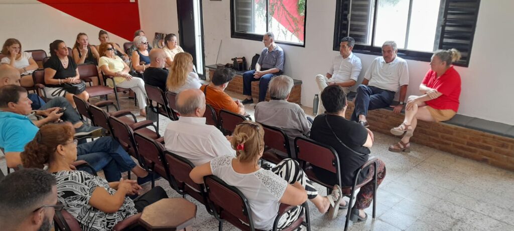 Reclaman que la UCR ejerza "el rol de oposición sin concesiones"