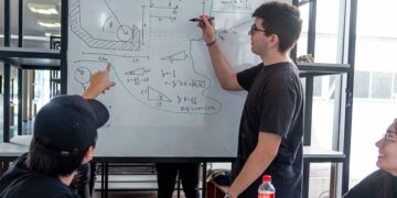 Más de 800 becas universitarias