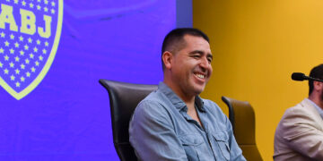 Riquelme festejó junto a los hinchas de Boca