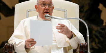 El Vaticano reafirmó su oposición al cambio de sexo, la «teoría de género» y a la maternidad subrogada