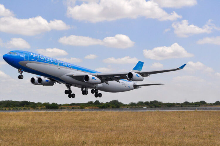 Aerolíneas Argentinas suspendió temporalmente sus vuelos a una ciudad de Córdoba