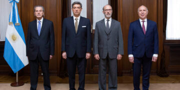 La Corte Suprema rechazó dos planteos contra el DNU de Milei