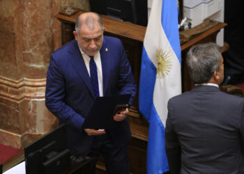 Juez calificó como un «bochorno» los aumentos en el Senado y aseguró que le «faltaron segundos para reaccionar»