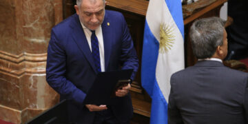 Juez calificó como un «bochorno» los aumentos en el Senado y aseguró que le «faltaron segundos para reaccionar»