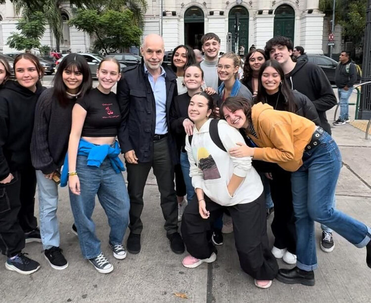 Las reacciones de políticos y dirigentes sobre las universidades