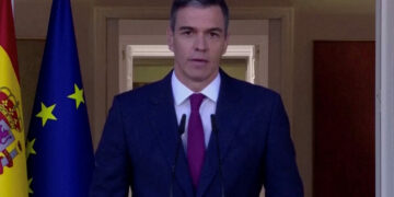 Pedro Sánchez decidió continuar al frente del Gobierno español tras amenazar con su renuncia