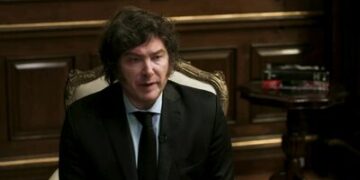 Milei consideró que «no tiene ningún sentido» acelerar el salto del tipo de cambio oficial