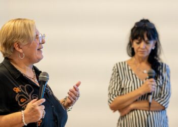 La Municipalidad homenajeó a dos enfermeras veteranas por su servicio en Malvinas