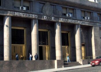 Se profundiza la caída de las transferencias a las provincias en medio de la discusión por la Ley ómnibus