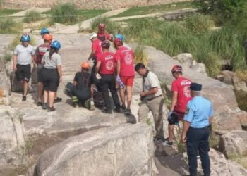 Un turista murió en el río Suquía tras perder el equilibrio y caer al cauce