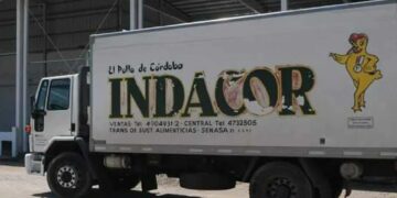 Cuatro delincuentes asaltaron un camión de una empresa avícola y se llevaron más de $ 20 millones