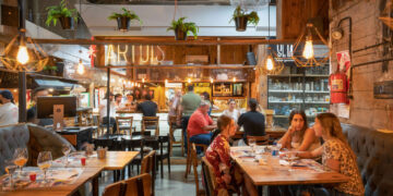Tres restaurantes emblemáticos de Córdoba especialistas en mariscos, cabritos y milanesas
