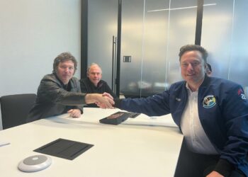 Milei se reunió con Elon Musk y luego el magnate publicó un tuit en español