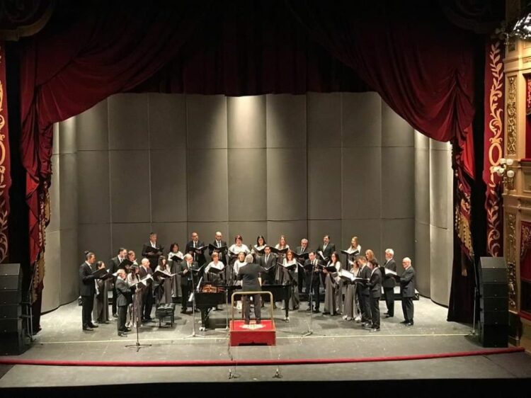 El maestro Juan Manuel Brarda debutará como director del Coro de Cámara.