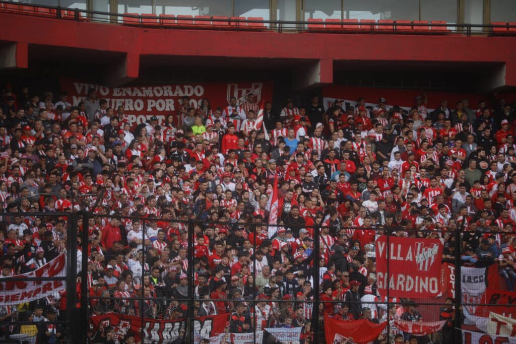 Conflicto entre barras: casi 50 hinchas de Instituto no podrán entrar a ninguna cancha del país