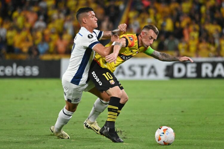 Talleres rescató un punto de oro en Ecuador