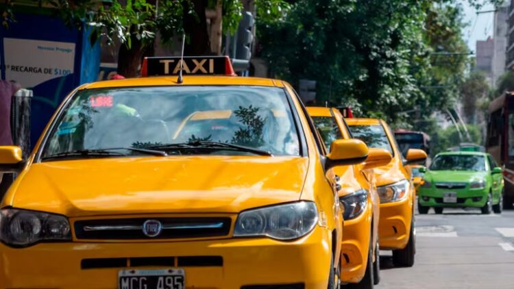 Aumentaron las tarifas de taxis, remises y de la ITV en Córdoba
