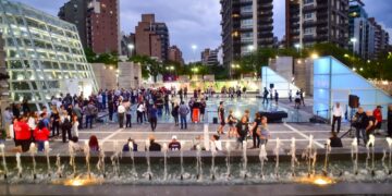 De qué se trata el «Gamma Sunset» que se hará en Plaza España con DJs locales y performances