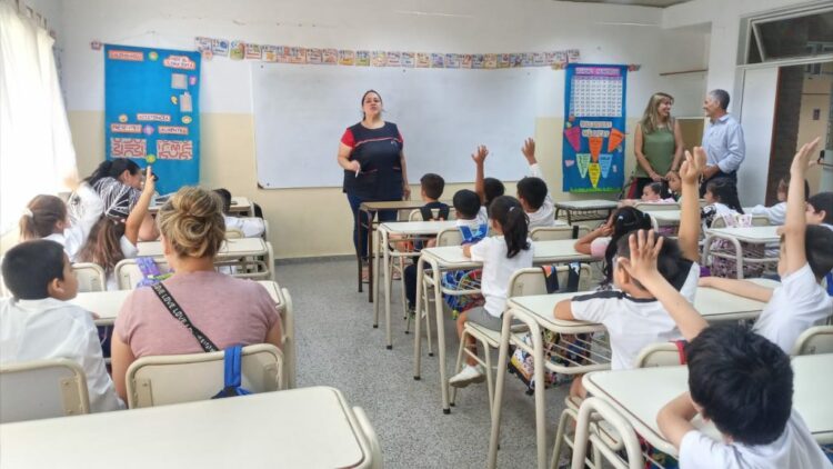 El Gobierno modificará la Ley de Educación para penar el "adoctrinamiento" en las escuelas