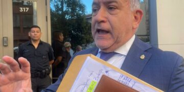 Juez se reunió con Senestrari y amplió su denuncia por el uso de subsidios al transporte