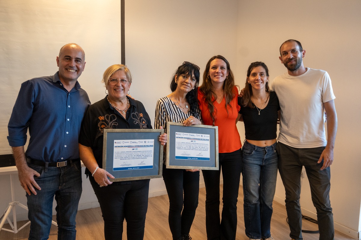 La Municipalidad homenajeó a dos enfermeras veteranas por su servicio en Malvinas