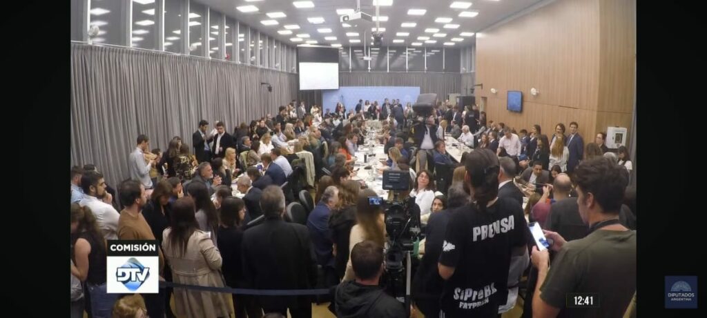 El Gobierno cedió ante la oposición y quitó al Banco Nación de la lista de privatizaciones