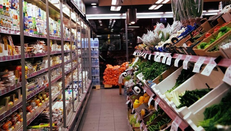 La venta de alimentos cayó un 30% en locales de proximidad
