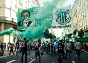 Recrudece el conflicto por los despidos en el estado: ATE anunció nuevo paro para el viernes