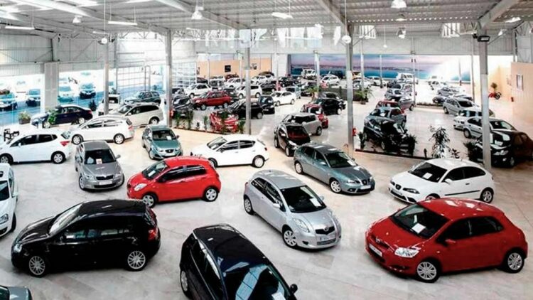 La venta de autos nuevos se derrumbó un 43% en marzo