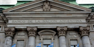 El Banco Nación bajó la tasa de interés de los préstamos para individuos