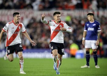 River venció a Nacional de Uruguay y lidera el Grupo H