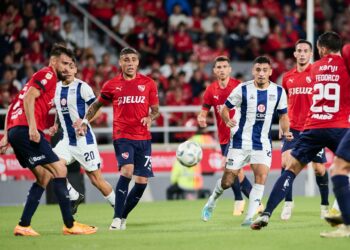 Talleres remontó dos goles de desventaja pero igualmente quedó eliminado