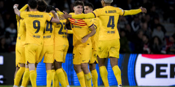 Barcelona le ganó a PSG el primer duelo en París
