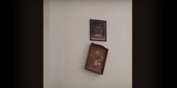 Alquilaron una casa y los cuadros en las paredes comenzaron a moverse solos