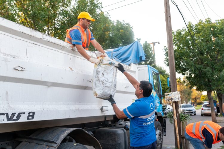 Arrancó en los barrios el plan de combate contra el dengue