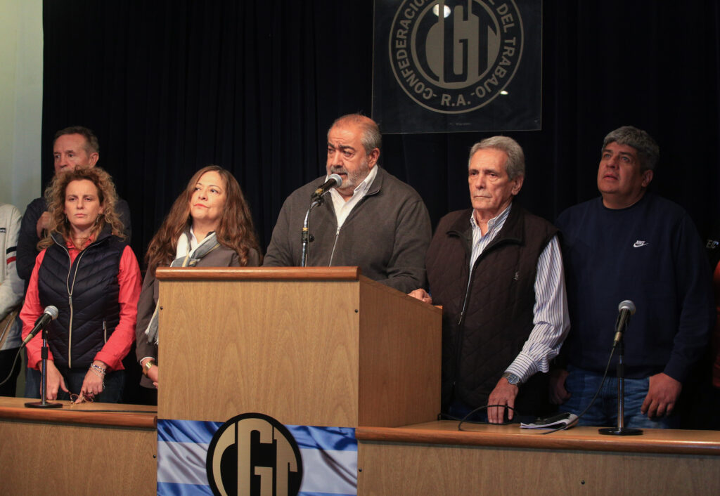 La CGT apuntó contra "lo que le faltó contar" a Milei en la cadena nacional