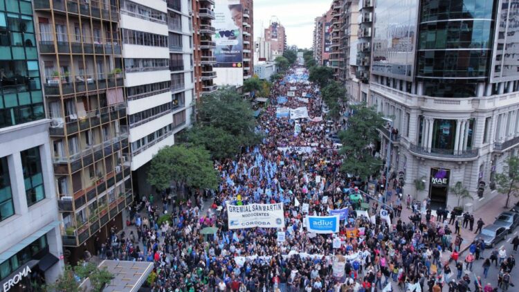 Comunicado completo de las universidades: "La educación nos salva y nos hace libres. Convocamos a la sociedad Argentina a defenderla"
