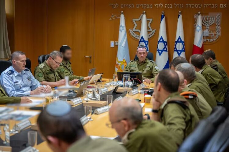 El Gabinete de Guerra de Israel a favor de responderle a Irán, pero dividido sobre el momento y escala