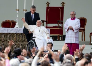 El papa advirtió sobre el cambio climático