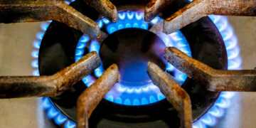 Las tarifas de gas aumentan más del 300% y se reflejará en las boletas de mayo