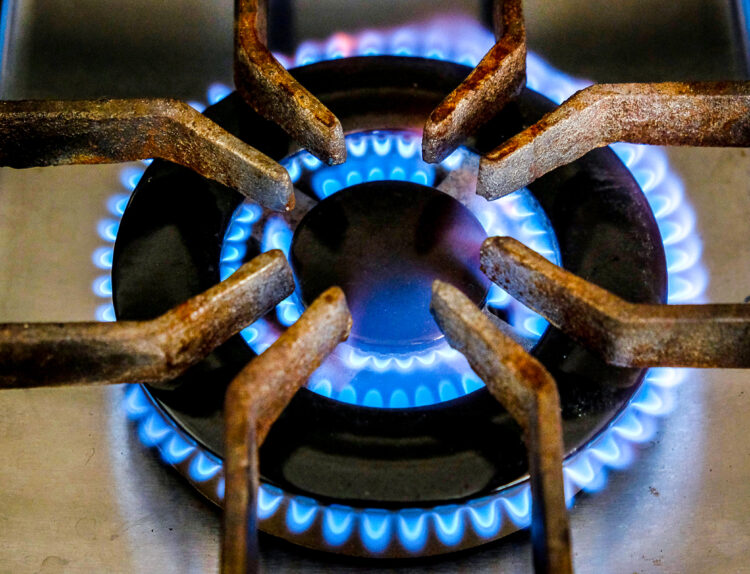 Las tarifas de gas aumentan más del 300% y se reflejará en las boletas de mayo
