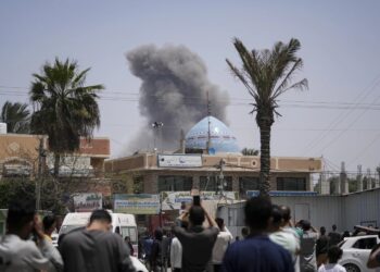 Israel lanzó ataques constantes contra toda la región de Gaza