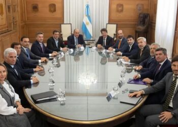 El Gobierno se comprometió a revisar el mínimo de Ganancias